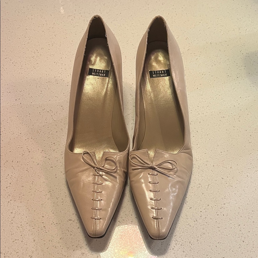 Stuart Weitzman tan laced leather kitten Heels